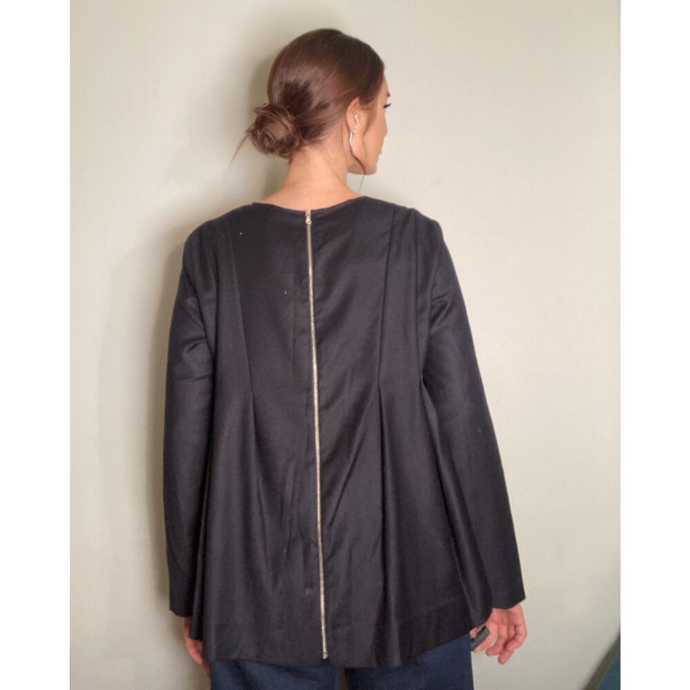 KAELEN Navy Blouse Pleated Perfection Wool Tucked Top Maternity ~ Sz M ~ NWT - Picture 2 of 9